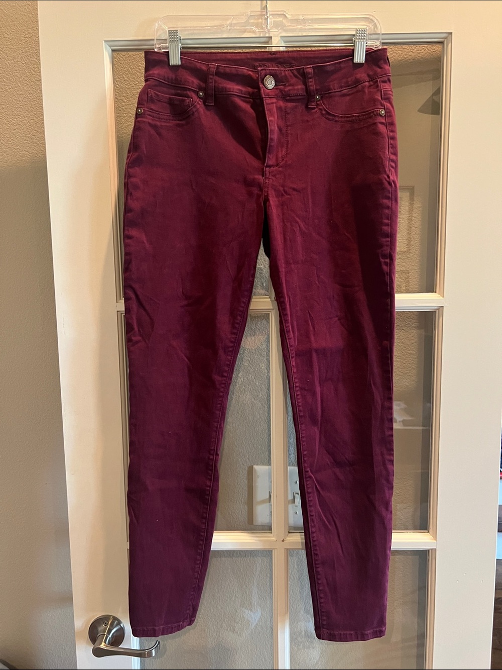 Maurices Women's Skinny Jeans in Wine
